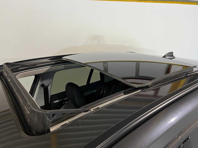Bmw x1 sdrive18d high executive, n-990-rh - afbeelding 15 van  21