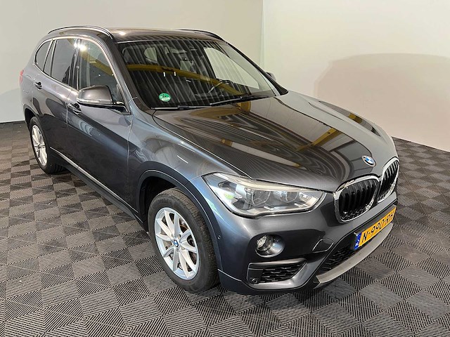 Bmw x1 sdrive18d high executive, n-990-rh - afbeelding 19 van  21