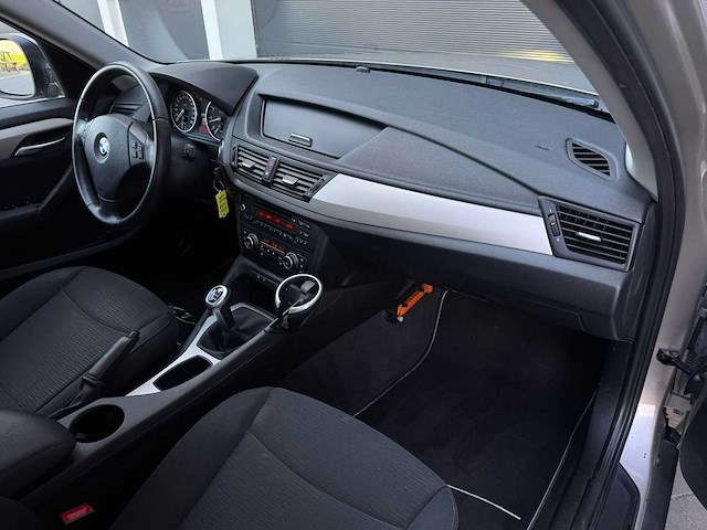 Bmw x1 sdrive18i 2010 | g-993-vx iaw - afbeelding 23 van  23