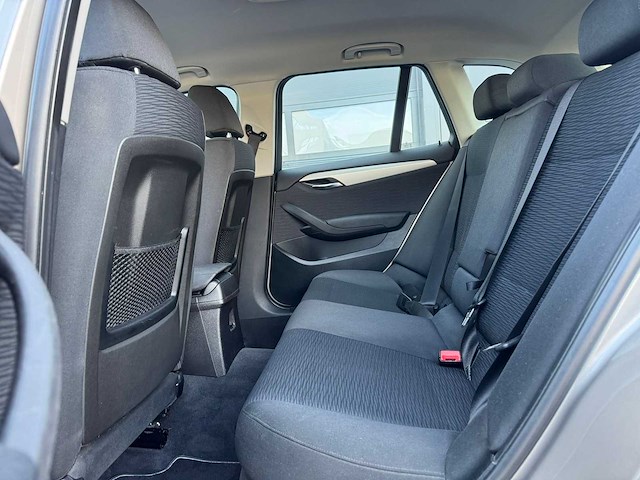 Bmw x1 sdrive18i 2010 | g-993-vx iaw - afbeelding 19 van  23