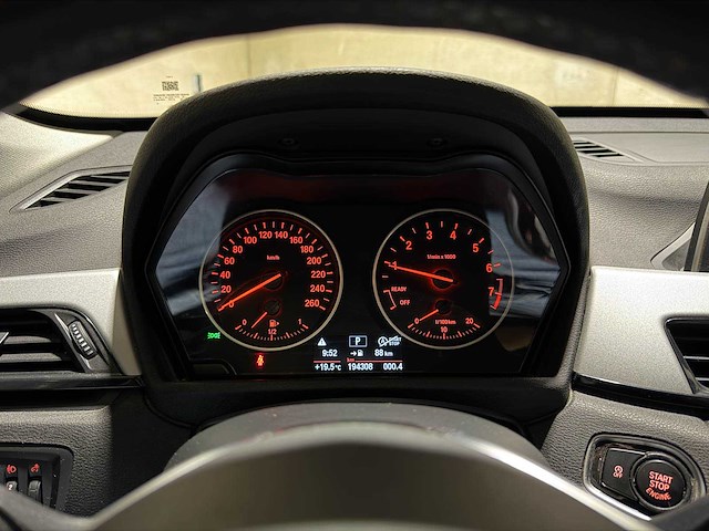 Bmw x1 sdrive18i centennial high executive 134pk 2016, l-179-tt - afbeelding 18 van  45