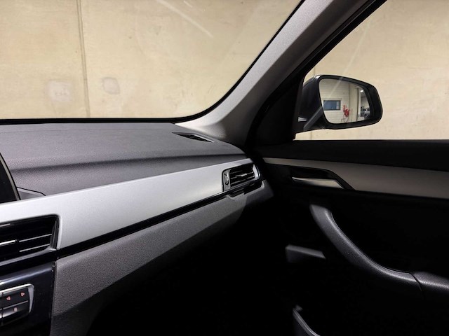 Bmw x1 sdrive18i centennial high executive 134pk 2016, l-179-tt - afbeelding 21 van  45