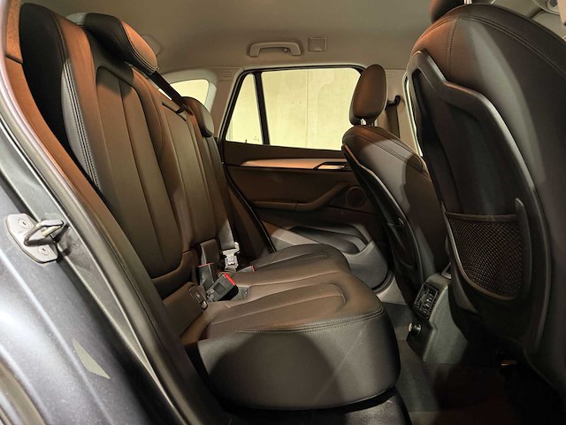 Bmw x1 sdrive18i centennial high executive 134pk 2016, l-179-tt - afbeelding 30 van  45