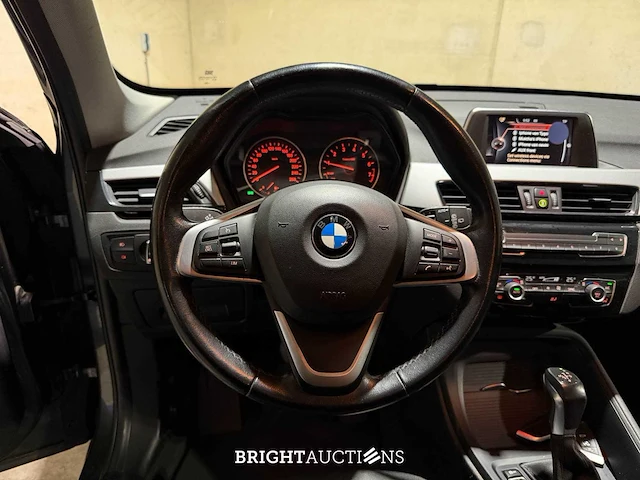 Bmw x1 sdrive18i centennial high executive 134pk 2016, l-179-tt - afbeelding 10 van  47