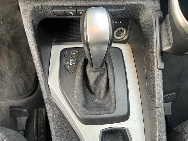 Bmw x1 sdrive18i executive; 2-kts-22 - afbeelding 8 van  13