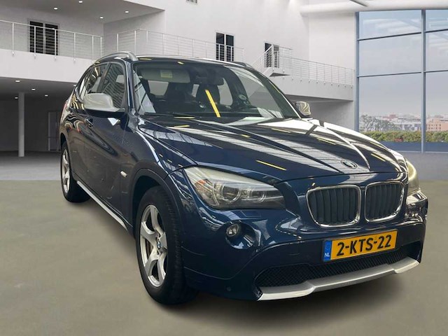 Bmw x1 sdrive18i executive; 2-kts-22 - afbeelding 10 van  16