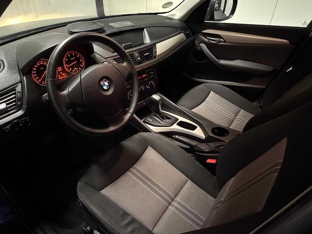 Bmw x1 sdrive18i executive 2011 | t-994-vd iaw - afbeelding 17 van  20