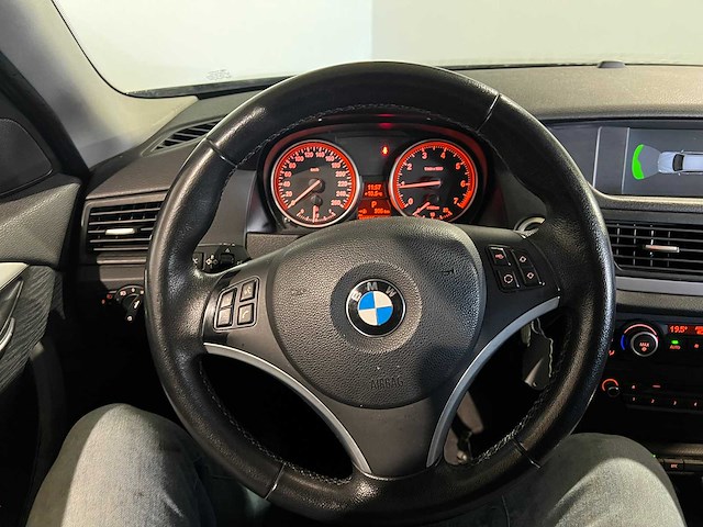 Bmw x1 sdrive18i executive, 98-lfv-8 - afbeelding 2 van  10