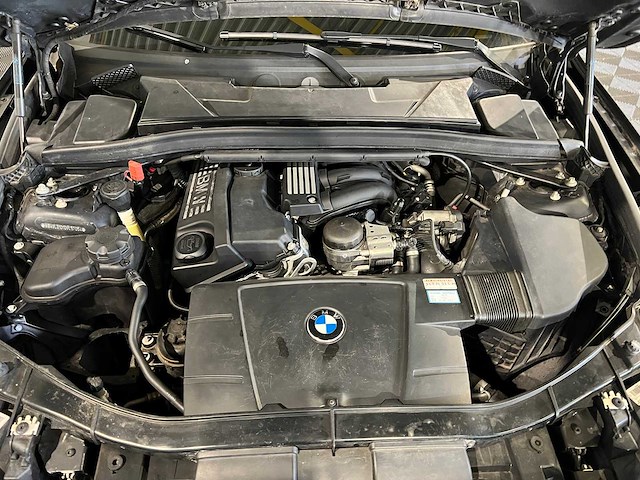 Bmw x1 sdrive18i executive, 98-lfv-8 - afbeelding 4 van  10