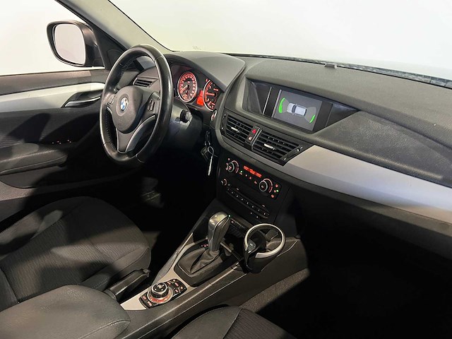 Bmw x1 sdrive18i executive, 98-lfv-8 - afbeelding 10 van  10