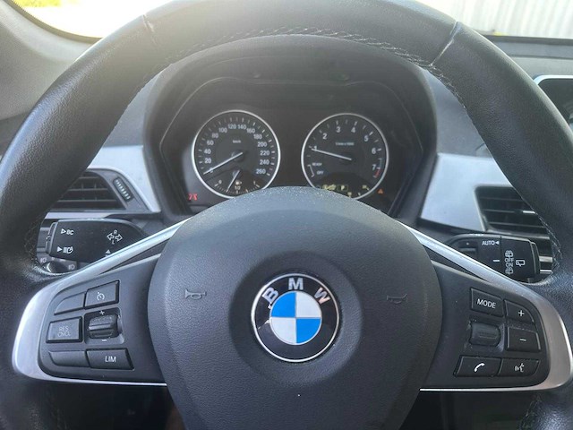 Bmw x1 sdrive18i executive automaat* rh-008-j - afbeelding 3 van  20