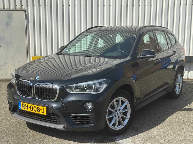 Bmw x1 sdrive18i executive automaat* rh-008-j - afbeelding 1 van  20