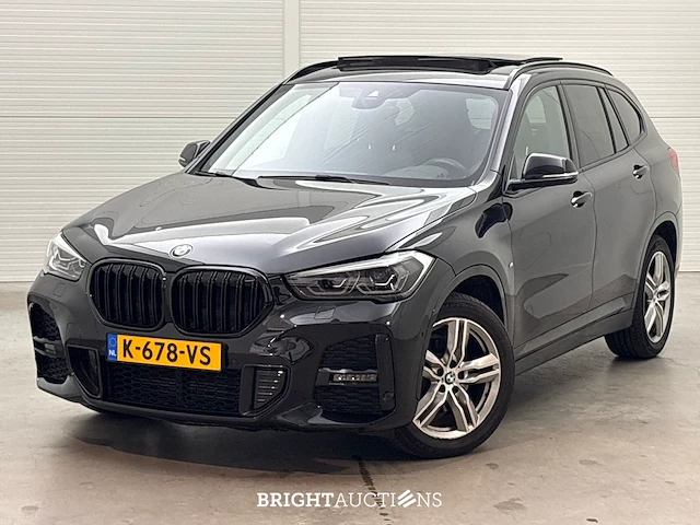 Bmw x1 sdrive18i high executive 140pk 2020, k-678-vs - afbeelding 1 van  53