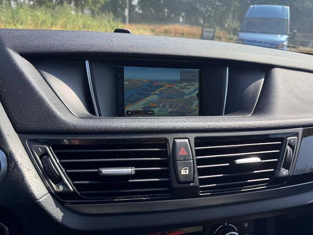Bmw x1 sdrive18i high executive automaat* nk-387-l - afbeelding 4 van  16