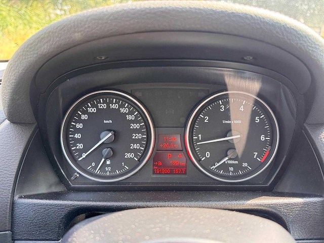 Bmw x1 sdrive18i high executive automaat* nk-387-l - afbeelding 8 van  16
