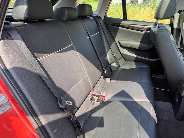 Bmw x1 sdrive18i high executive automaat* nk-387-l - afbeelding 15 van  16
