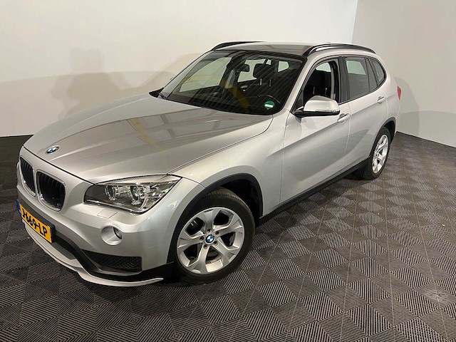 Bmw x1 sdrive18i, j-669-lp - afbeelding 1 van  17