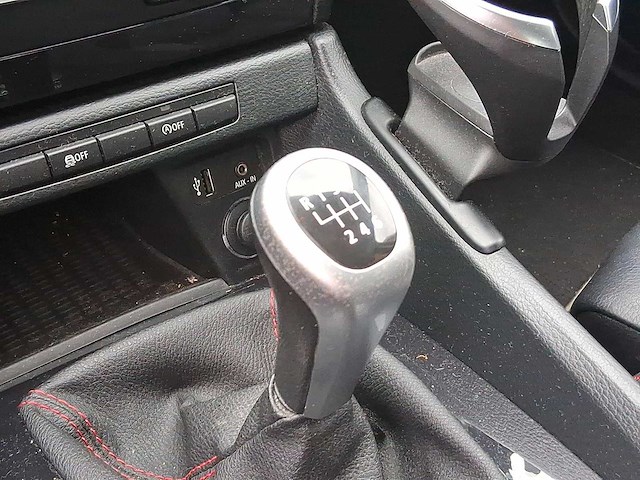 Bmw x1 sdrive20d efficientdynamics upgrade edition 2012 | 78-zhh-8 - afbeelding 19 van  34