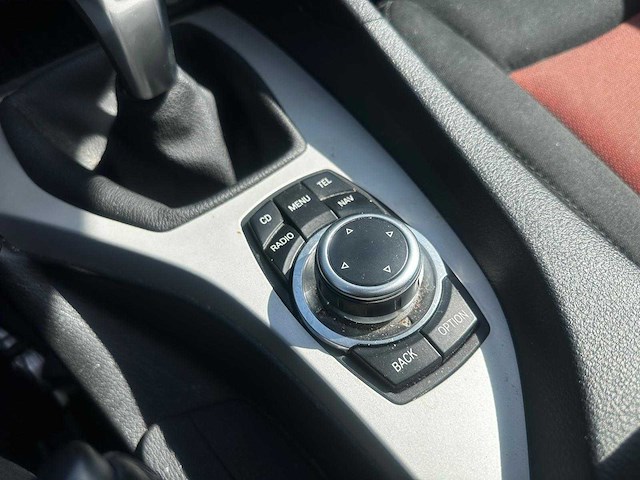 Bmw x1 sdrive20i; 87-xgb-5 - afbeelding 15 van  26