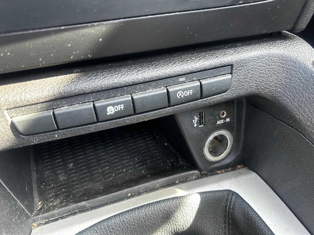 Bmw x1 sdrive20i; 87-xgb-5 - afbeelding 16 van  26