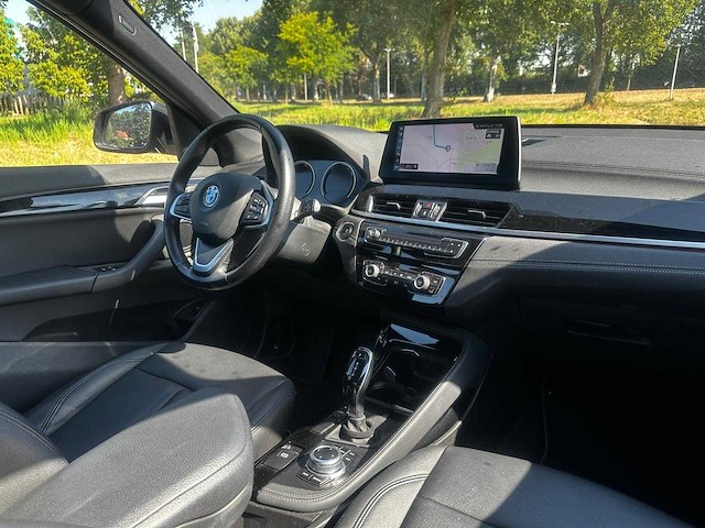Bmw x1 sdrive20i bns ed. * l-398-hs - afbeelding 16 van  26