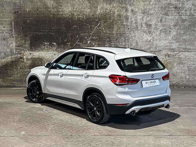 Bmw x1 sdrive20i business edition plus 178pk 2022 (origineel-nl), p-914-lj - afbeelding 1 van  6