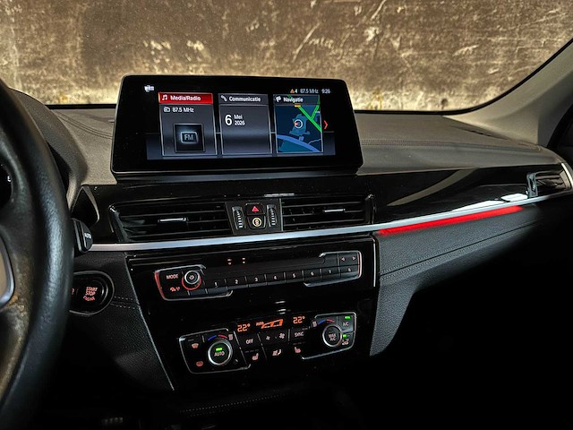 Bmw x1 sdrive20i business edition plus 178pk 2022 (origineel-nl), p-914-lj - afbeelding 24 van  43