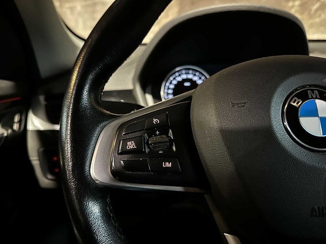 Bmw x1 sdrive20i business edition plus 178pk 2022 (origineel-nl), p-914-lj - afbeelding 31 van  43