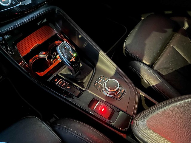 Bmw x1 sdrive20i business edition plus 178pk 2022 (origineel-nl), p-914-lj - afbeelding 25 van  43