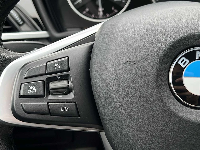 Bmw x1 sdrive20i centennial high executive | nn-546-f - afbeelding 2 van  9