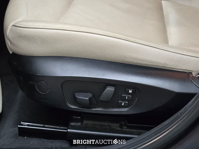 Bmw x1 xdrive20d high executive 184pk 2015, zn-485-b - afbeelding 4 van  41