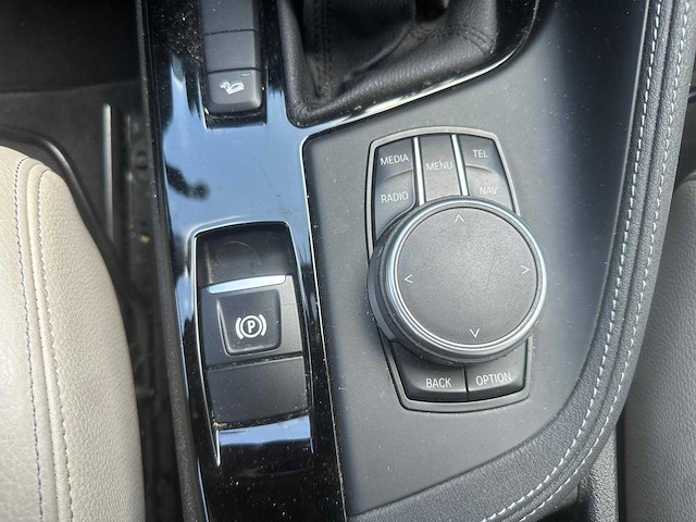 Bmw x1 xdrive20i centennial high executive automaat* jk-804-d - afbeelding 9 van  19