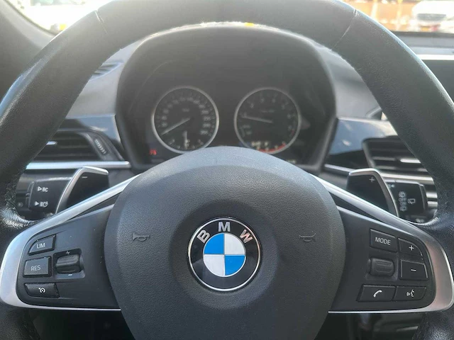 Bmw x1 xdrive20i centennial high executive automaat* jk-804-d - afbeelding 2 van  19