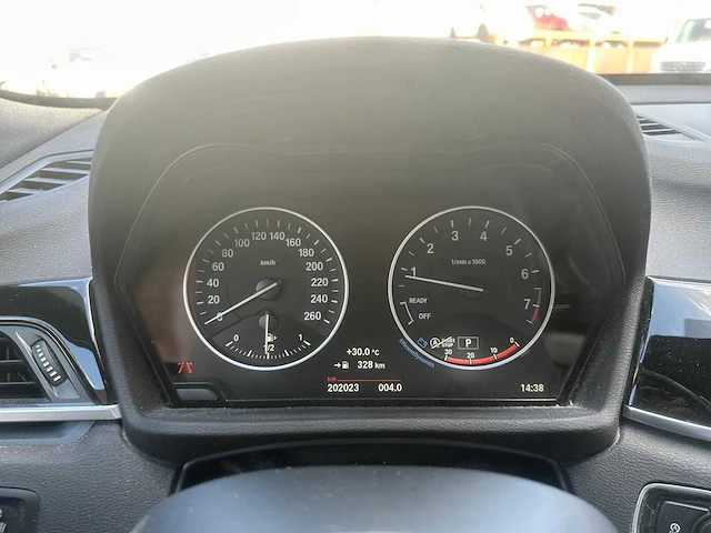 Bmw x1 xdrive20i centennial high executive automaat* jk-804-d - afbeelding 11 van  19
