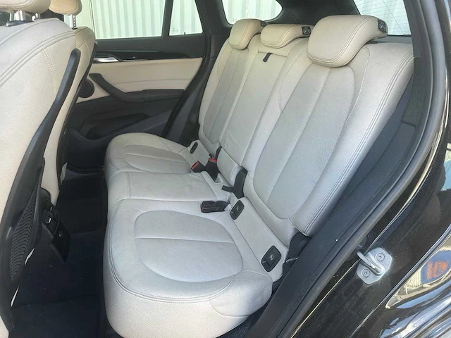 Bmw x1 xdrive20i centennial high executive automaat* jk-804-d - afbeelding 19 van  19