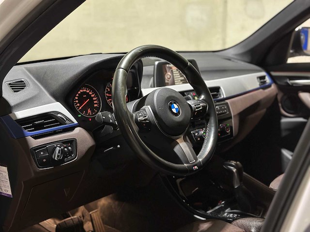 Bmw x1 xdrive25i m-sport 231pk 2016, l-386-rh - afbeelding 11 van  43