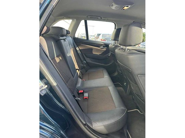 Bmw x1 xdrive28i business, automaat xj-123-l - afbeelding 1 van  20