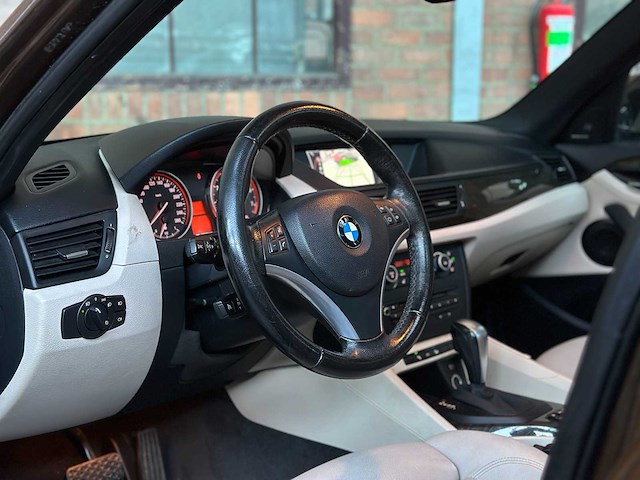 Bmw x1 xdrive28i executive 258pk 2009, 51-nvz-9 - afbeelding 11 van  44