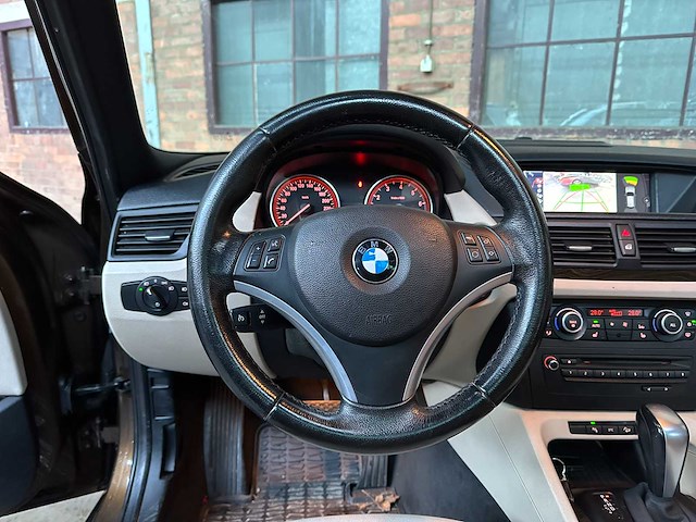 Bmw x1 xdrive28i executive 258pk 2009, 51-nvz-9 - afbeelding 2 van  27
