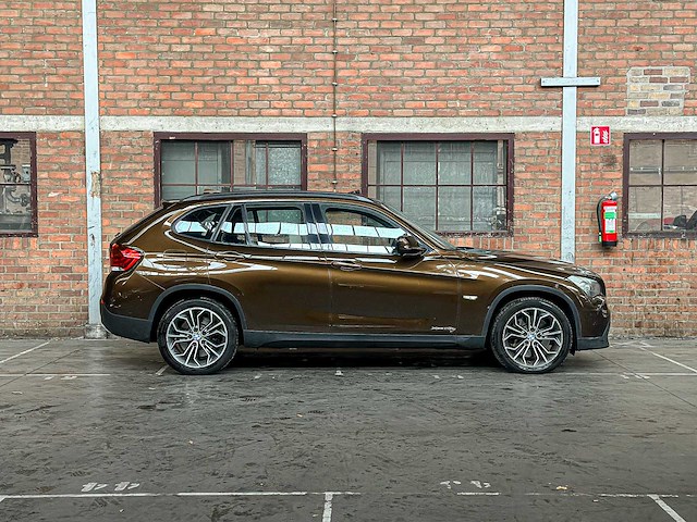 Bmw x1 xdrive28i executive 258pk 2009, 51-nvz-9 - afbeelding 1 van  17