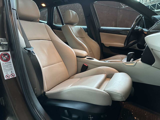 Bmw x1 xdrive28i executive 258pk 2009, 51-nvz-9 - afbeelding 38 van  44