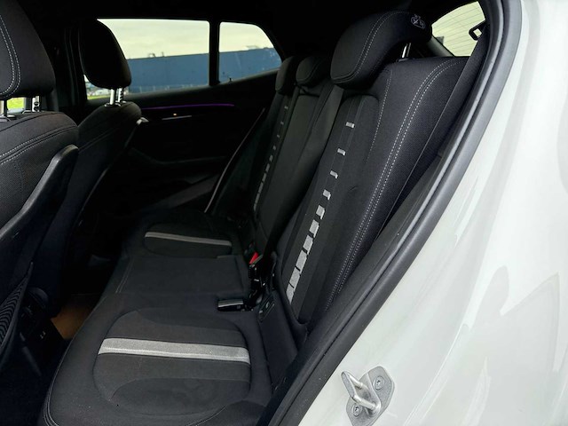 Bmw x2 sdrive18i executive automaat, ggr-93-r - afbeelding 10 van  24