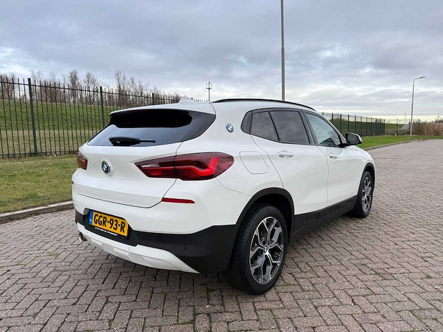 Bmw x2 sdrive18i executive automaat, ggr-93-r - afbeelding 2 van  24