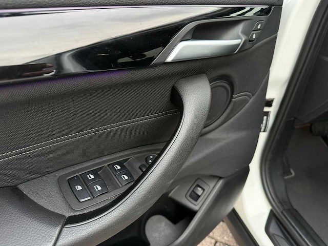 Bmw x2 sdrive18i executive automaat, ggr-93-r - afbeelding 7 van  24