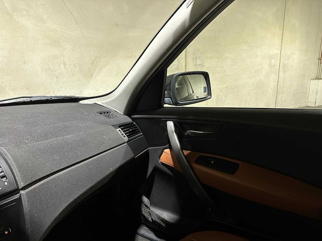Bmw x3 2.0i 150pk 2005, 71-rz-js youngtimer - afbeelding 18 van  37