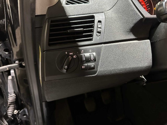 Bmw x3 2.0i 150pk 2005, 71-rz-js youngtimer - afbeelding 9 van  37