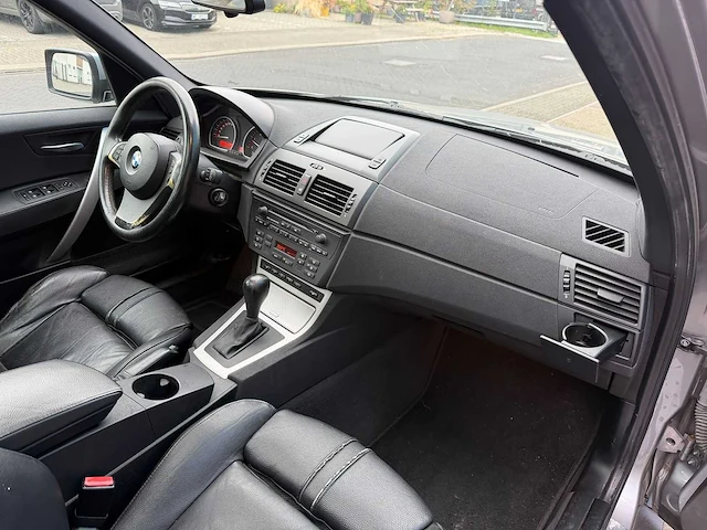 Bmw x3 3.0d executive | 74-zp-nh i - afbeelding 30 van  31