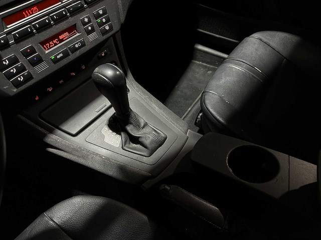 Bmw x3 3.0i executive 231pk 2004 (automaat), 76-gtf-3 - afbeelding 14 van  43