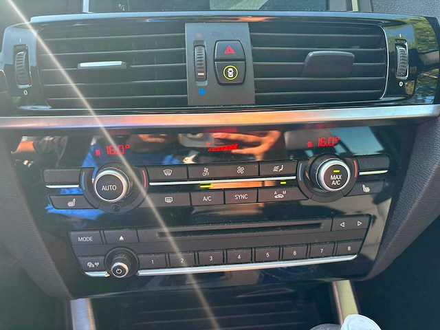 Bmw x3 xdrive28i executive 2017 | hkj-05-p i - afbeelding 29 van  30