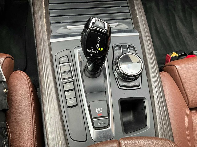 Bmw x5 30 d xdrive - bedrijfswagen (verbruikt olie) - afbeelding 7 van  17